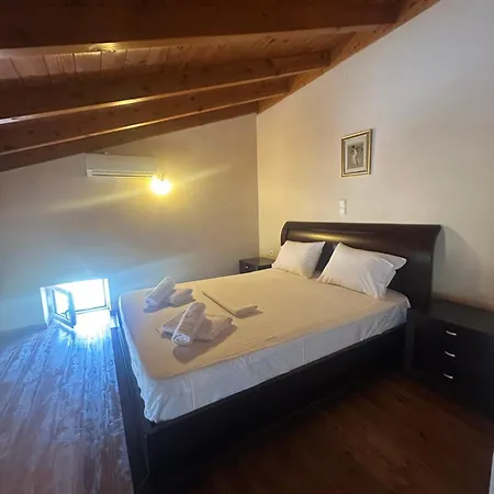 ακροθεα Seaside Panoramic Maisonette *